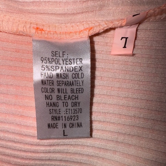 Easel lace trim ribbed top. Size Large. GUC - Picture 7 of 11